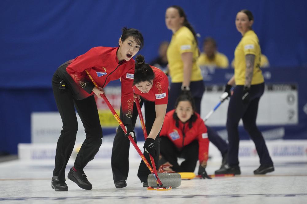 5-0！利雅得胜利开门红，C罗点射创纪录，赛后引领维京战吼